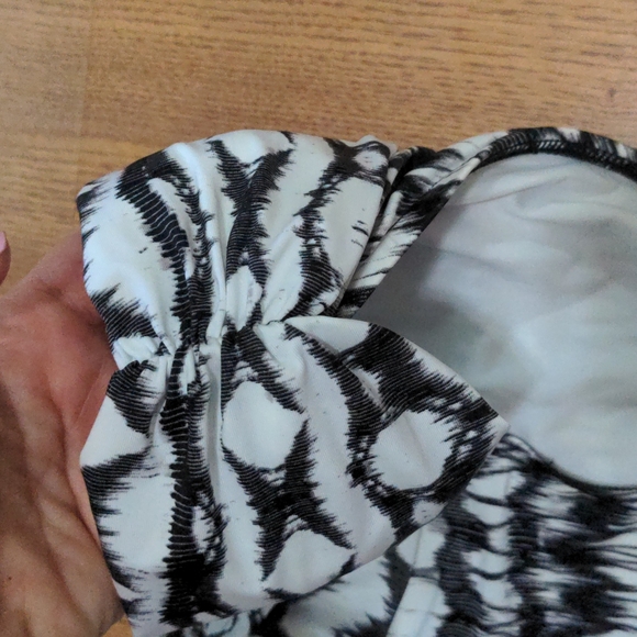 Badgley Mischka Ikat Pattern Shirred Bikini Bottom ... NWOT - Picture 2 of 8